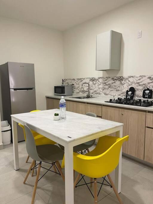 Estilo Y Comodidad En Monterrey Apartman Kültér fotó